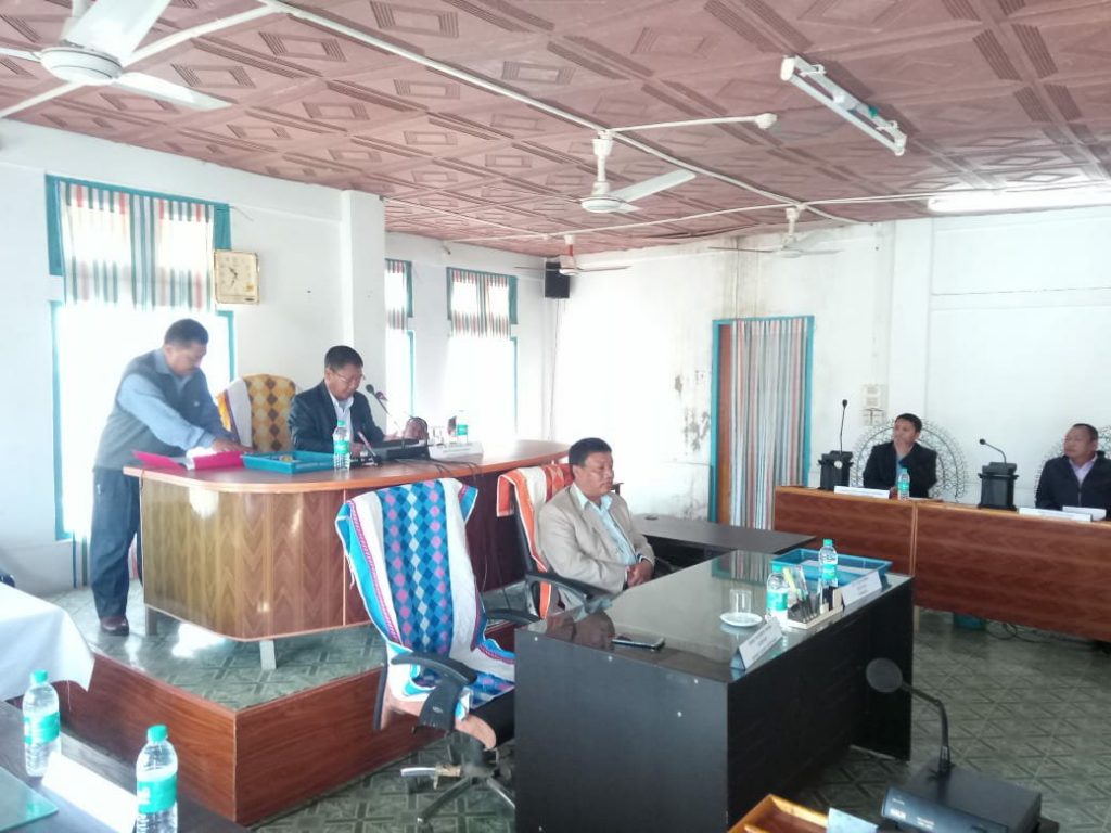 Pu N. Chakai conducting the floor test